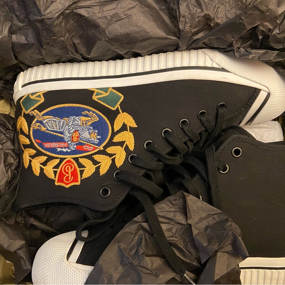 Burberry hightop sneakers - Picture 3 of 6